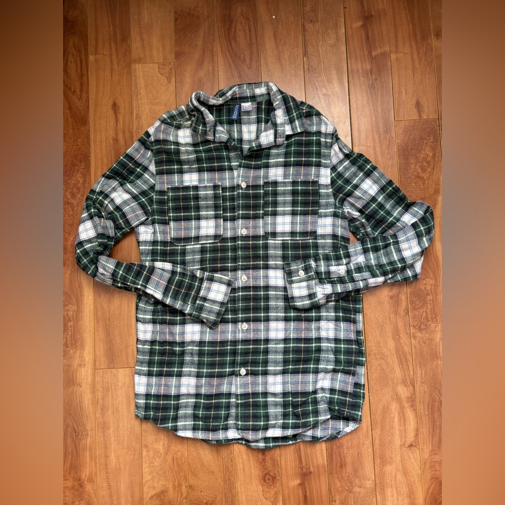 H&M Green and White Plaid Casual Button Down Shirt